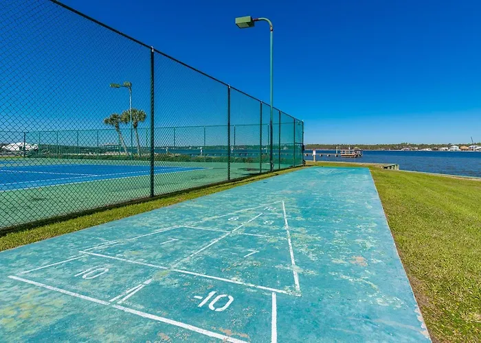 Surf & Racquet 703c Apartment